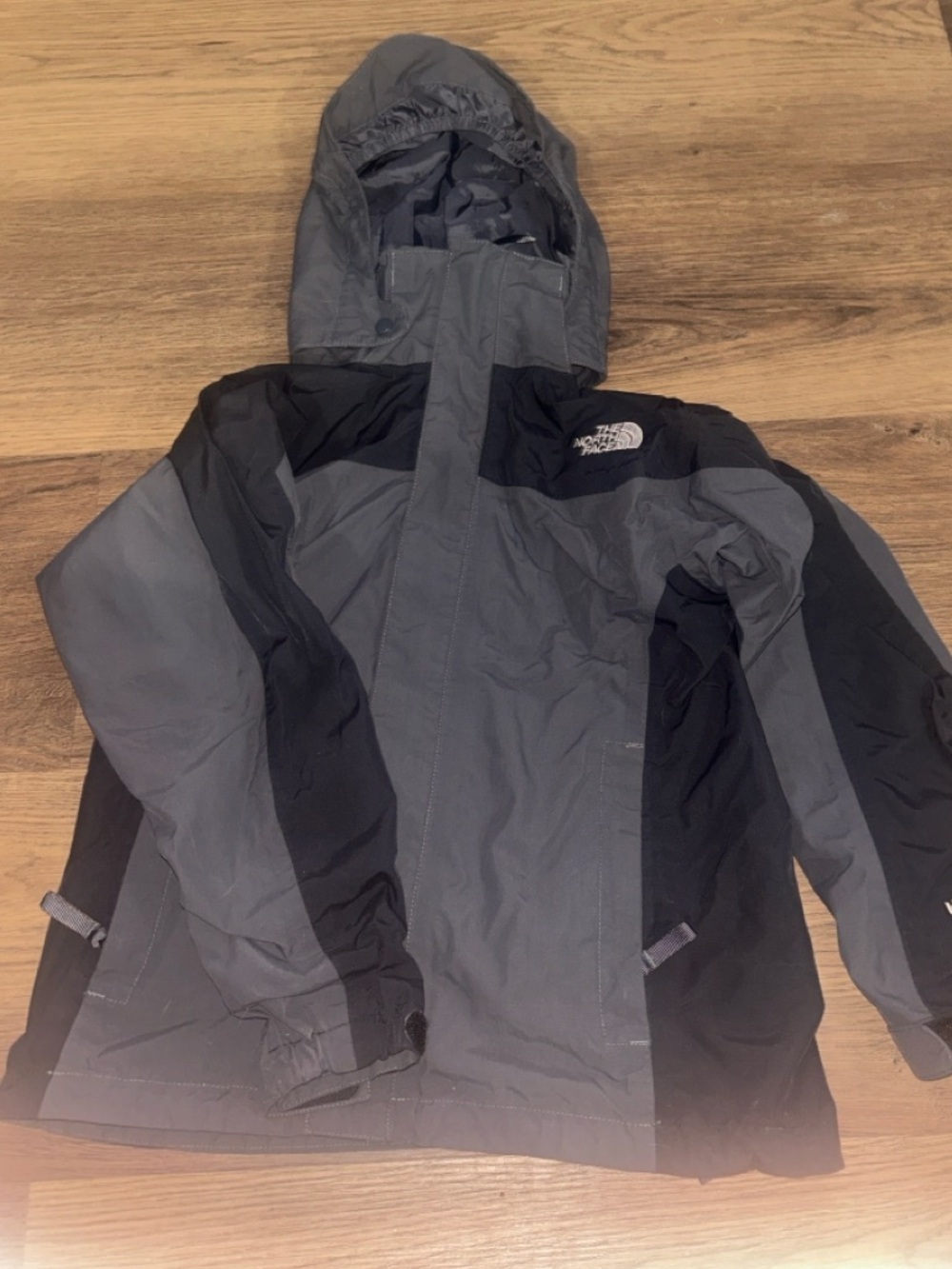 The North Face Kids Hooded Raincoat - Black and Gray